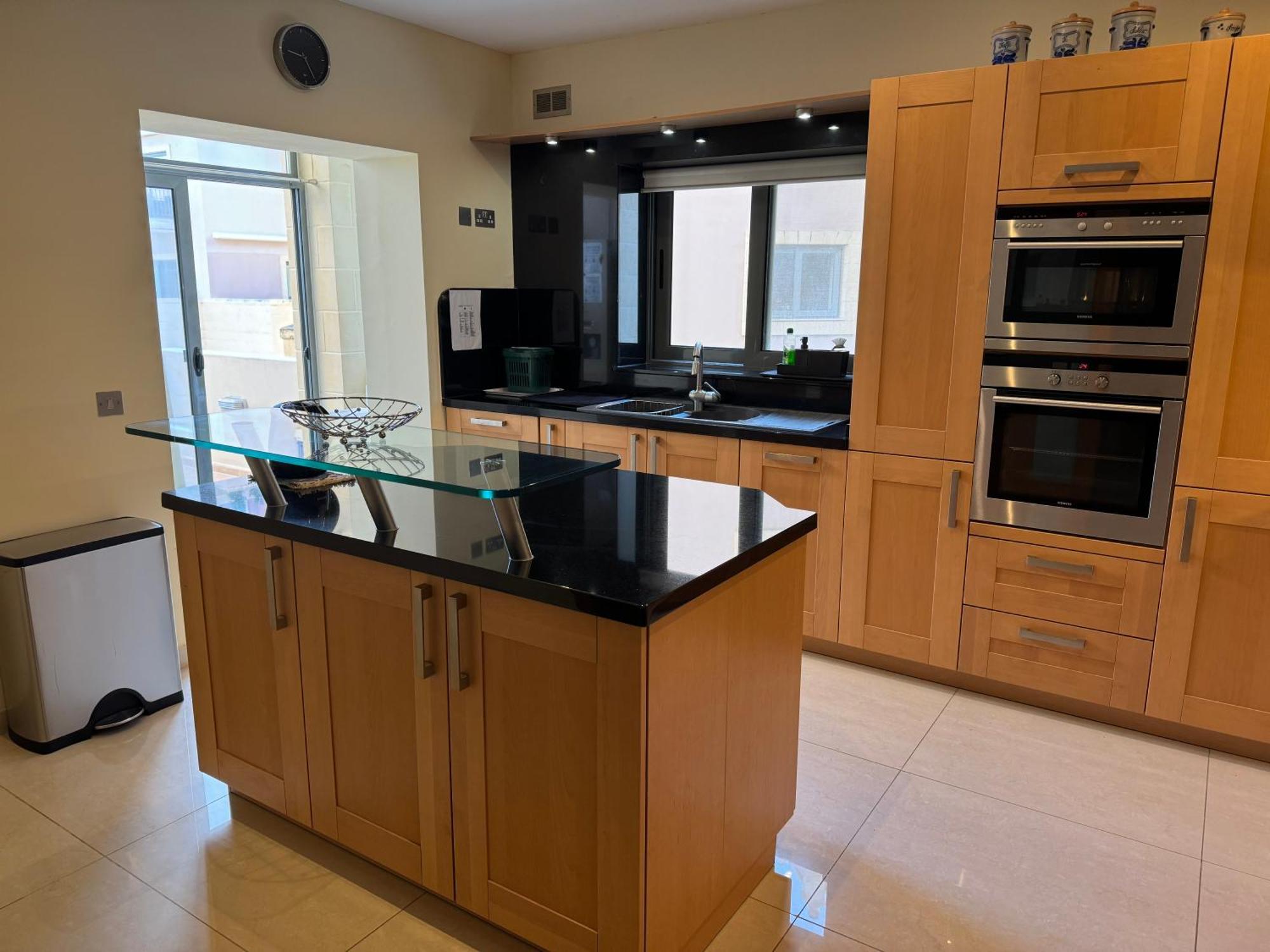 Spacious Luxurious Apartment With Seaview Mellieha Exterior foto